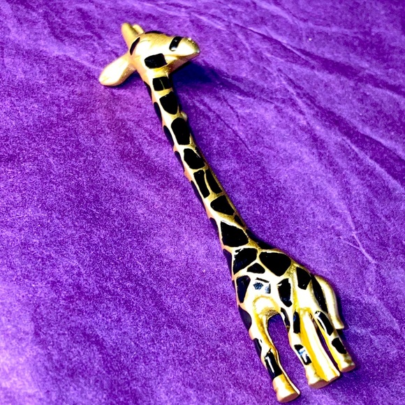 Carolee vintage giraffe broach - Picture 2 of 4